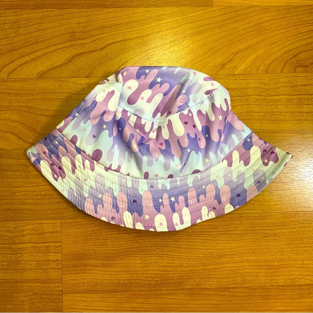 Purple & White Melting Print Bucket Hat